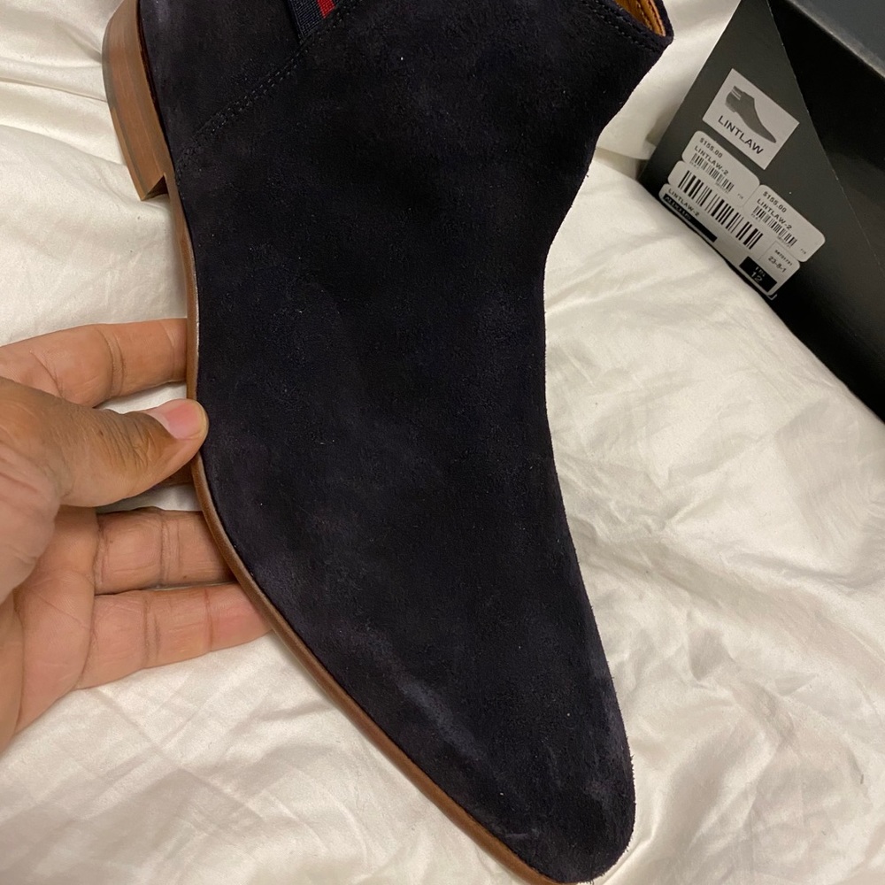 Boots - Picture 3 of 3